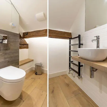 The Stable At The Heaning Estate